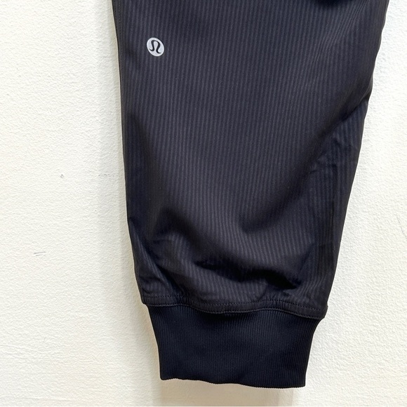 Lululemon Mid-Rise Dance Studio Jogger Black, Size 14 - Picture 12 of 14